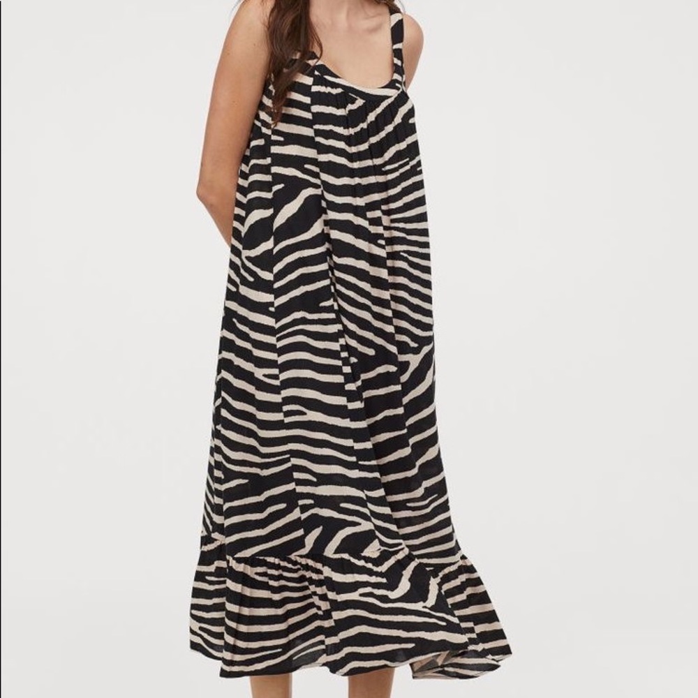 H&M Maxi Dress (Fits Size: XS-M)- Like New